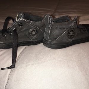 TODDLER BOY BLACK CONVERSE SIZE9